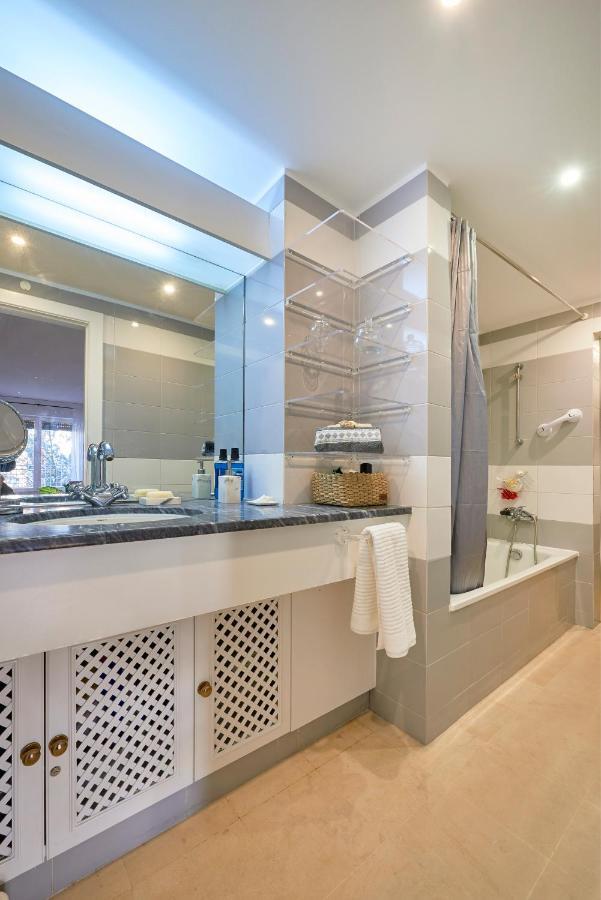 Modern Apartment With Swiming Pool & Garage - Lisboa Exteriér fotografie